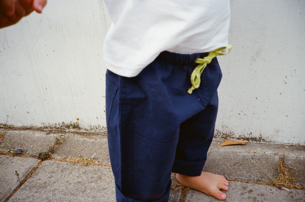 CARPENTINI PANTS - NAVY WITH LIME